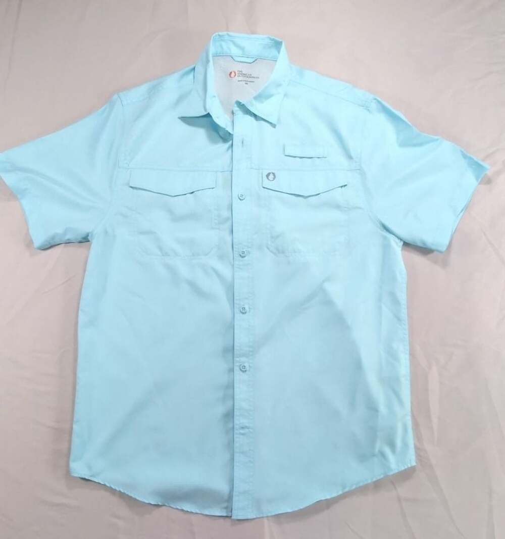 The American Outdoorsman Light Blue Short Sleeve Fishing Button Up Shirt